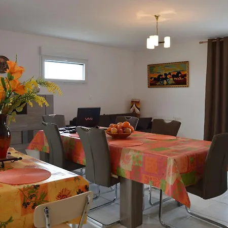 Apartment 3 Pieces Avec Piscine Et Parking A Saint-raphael - Fr-1-226a-198 Saint-Raphael (Var)